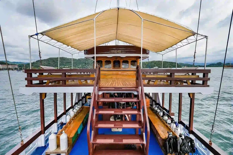 Shared deck space aboard a Komodo liveaboard
