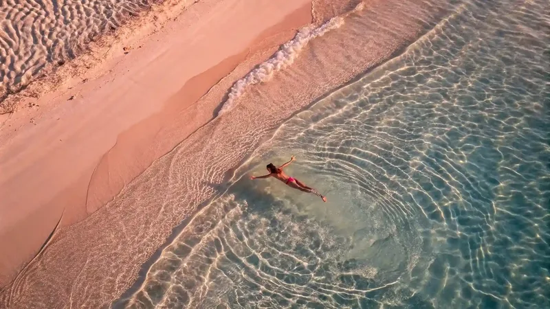 The pink sand of Pink Beach, Komodo National Park